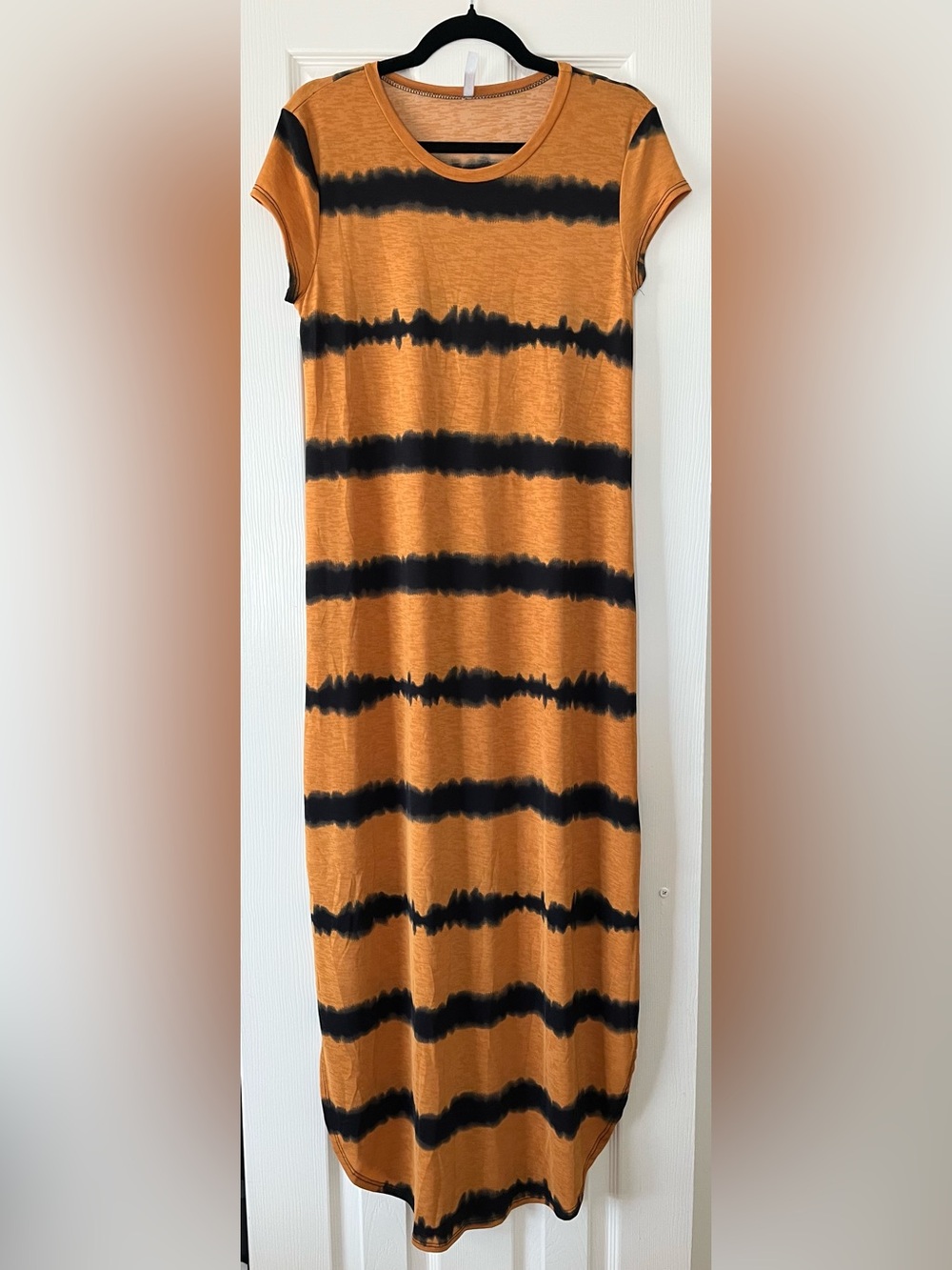 Acting Pro Maxi Dress Size Medium